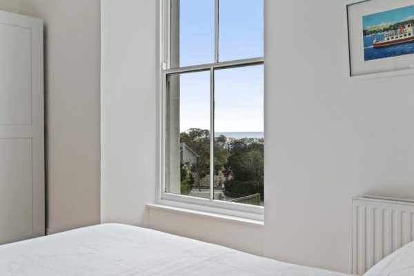 Falmouth Stays Treetops bedroom sea view